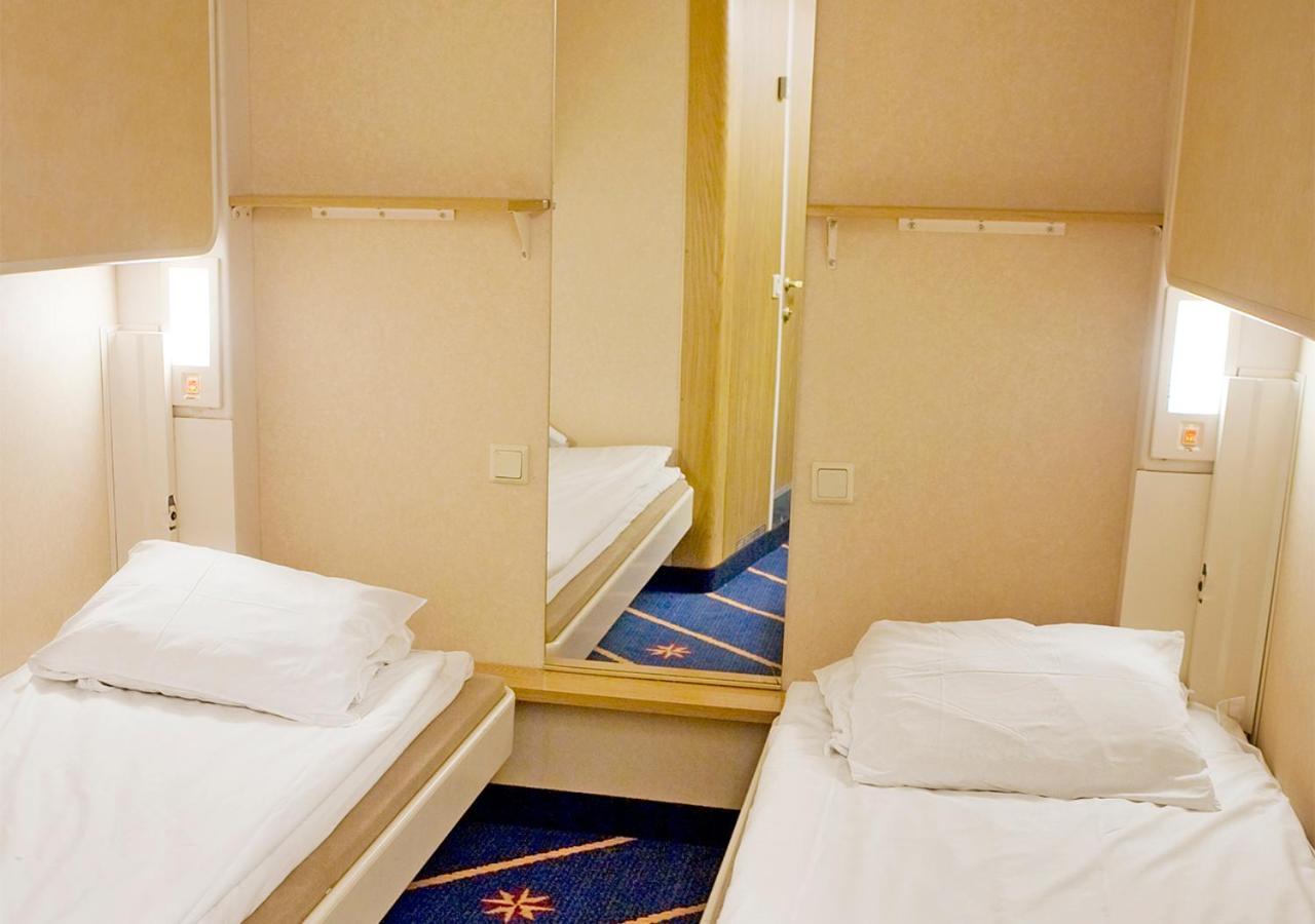 Hotel Viking Line Ferry Viking Cinderella - 2-Night Cruise Stockholm-Helsinki-Ville de Stockholm Chambre photo