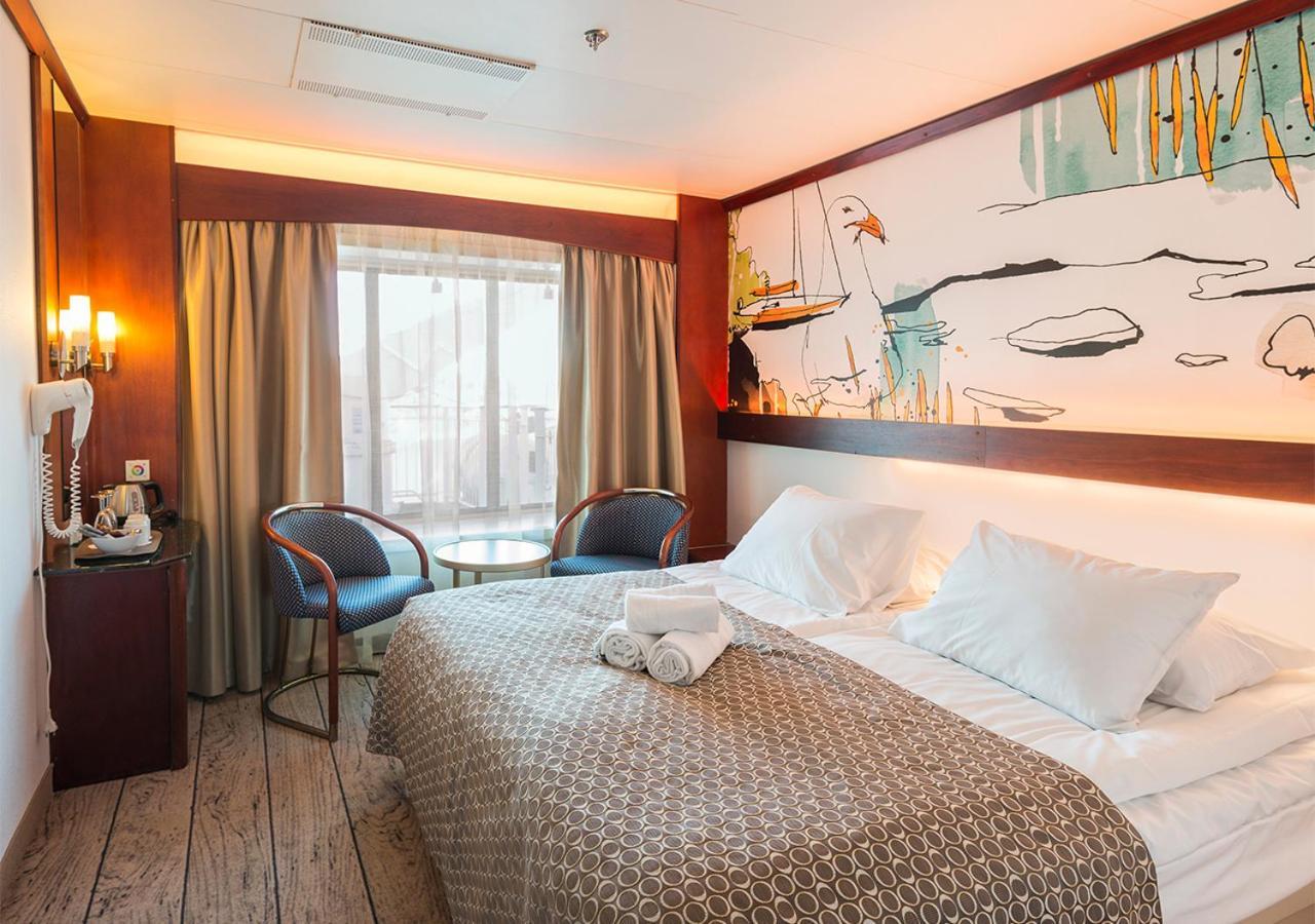 Hotel Viking Line Ferry Viking Cinderella - 2-Night Cruise Stockholm-Helsinki-Ville de Stockholm Chambre photo