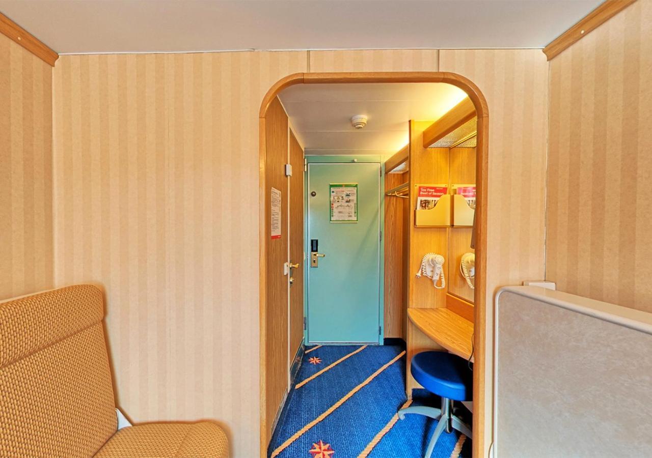 Hotel Viking Line Ferry Viking Cinderella - 2-Night Cruise Stockholm-Helsinki-Ville de Stockholm Chambre photo