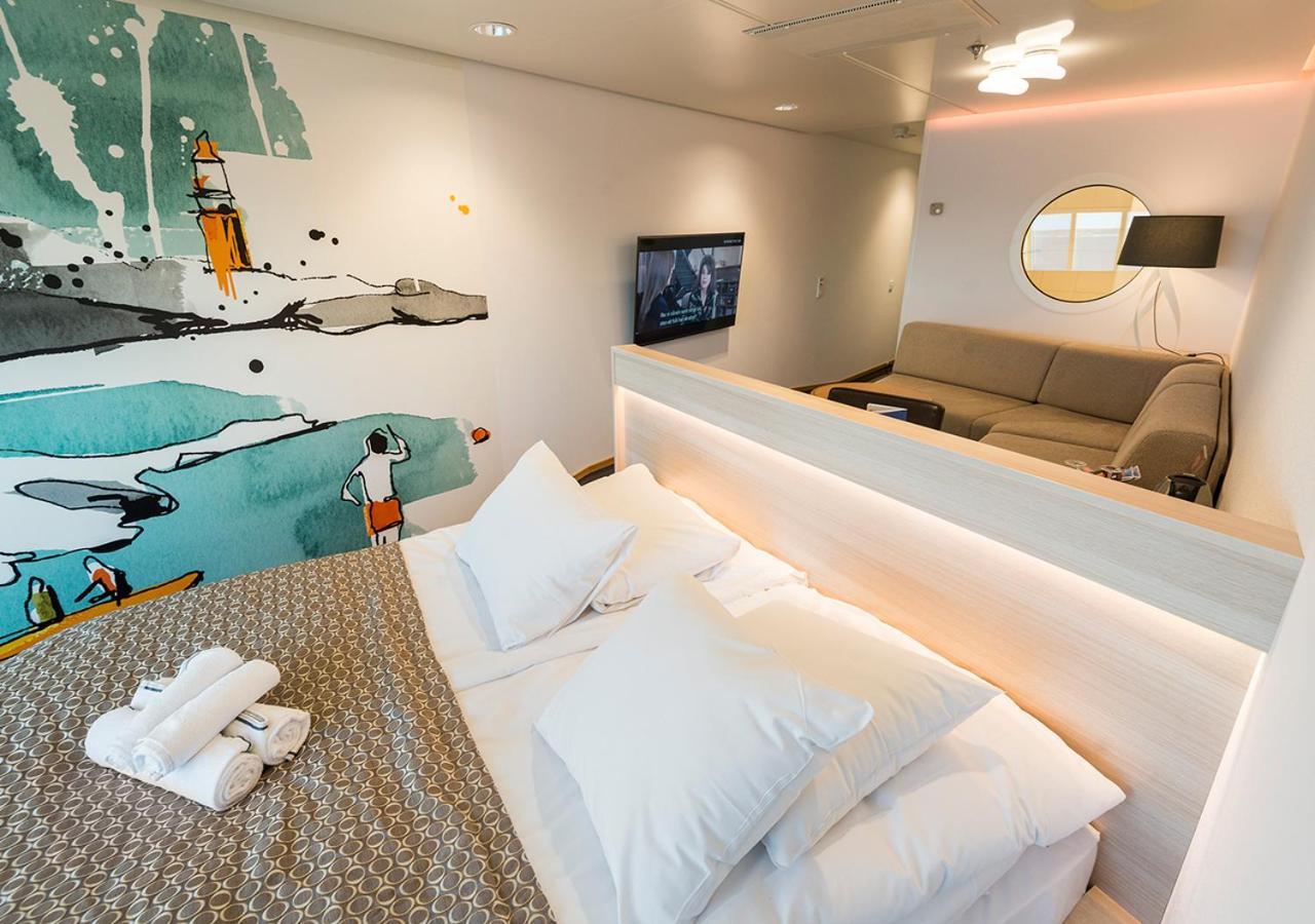 Hotel Viking Line Ferry Viking Cinderella - 2-Night Cruise Stockholm-Helsinki-Ville de Stockholm Chambre photo